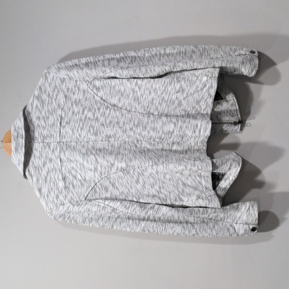 CAbi Women's Neo Jacket Space Dye Grays White Size Medium EUC Full Zip Soft - Picture 8 of 10